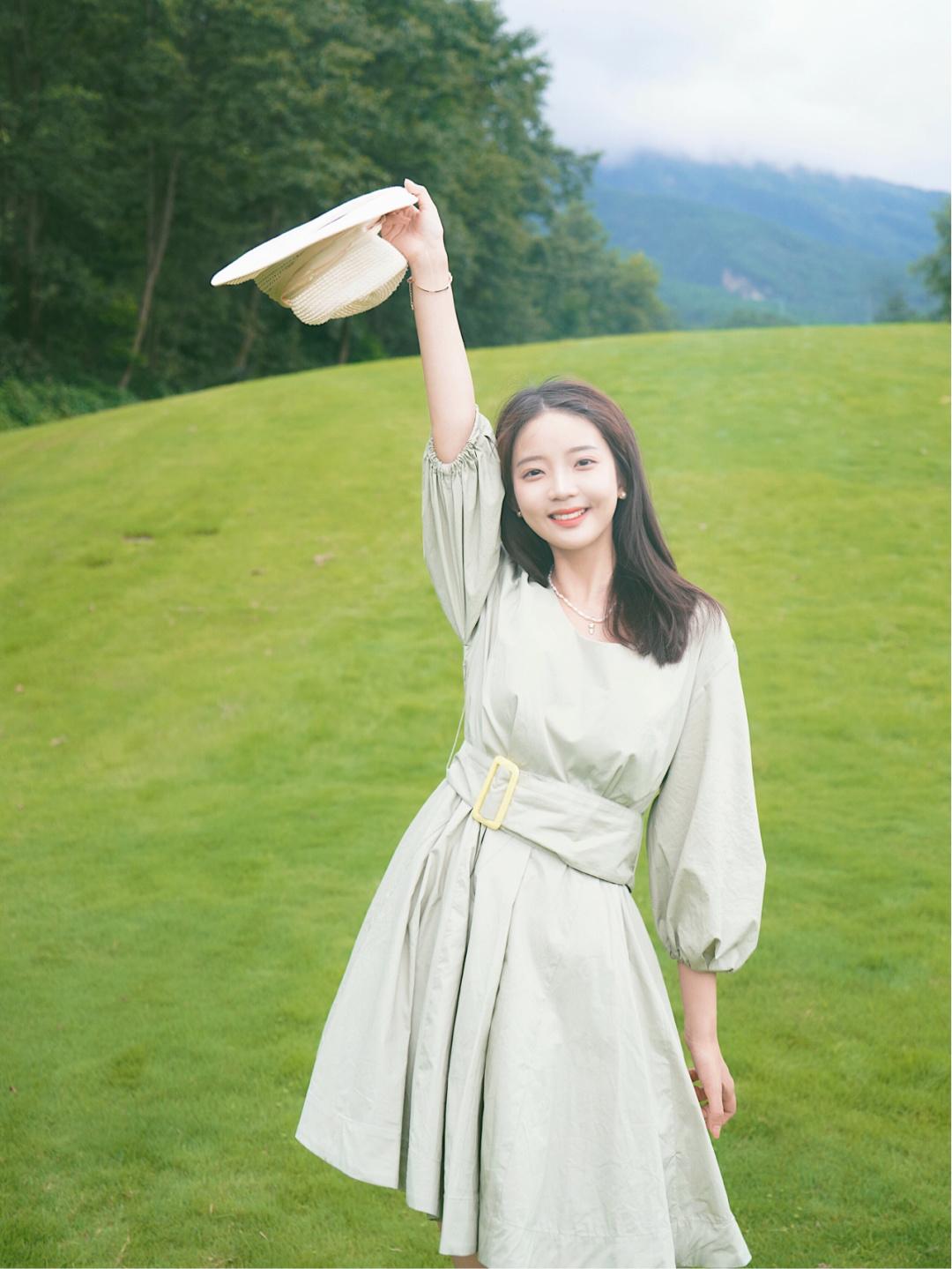 最新照相姿势的探讨与观点分析