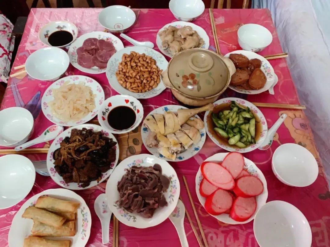 美国疫情最新消息与日常小趣事的观察