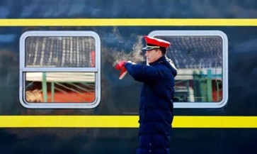 铁路人最新版,追梦之路上的自信与成长交响