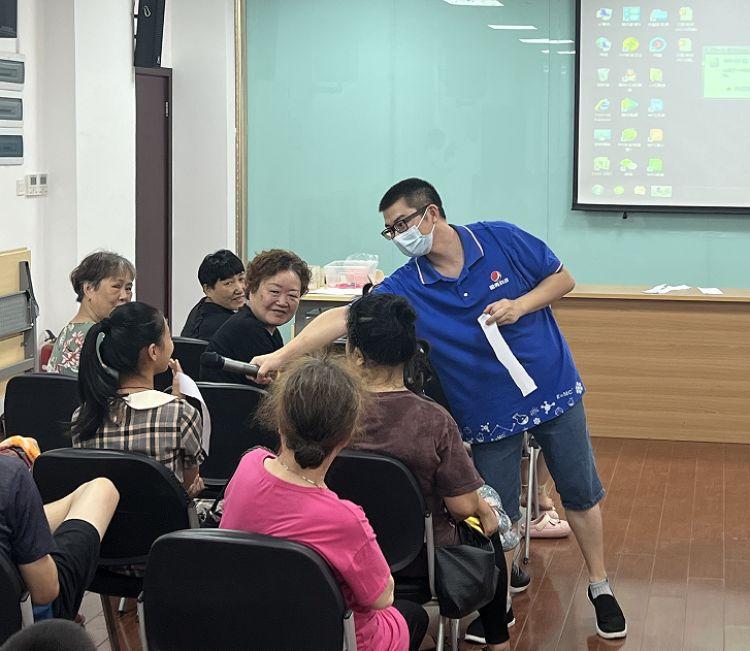 奖虫最新版的奇妙日常探索