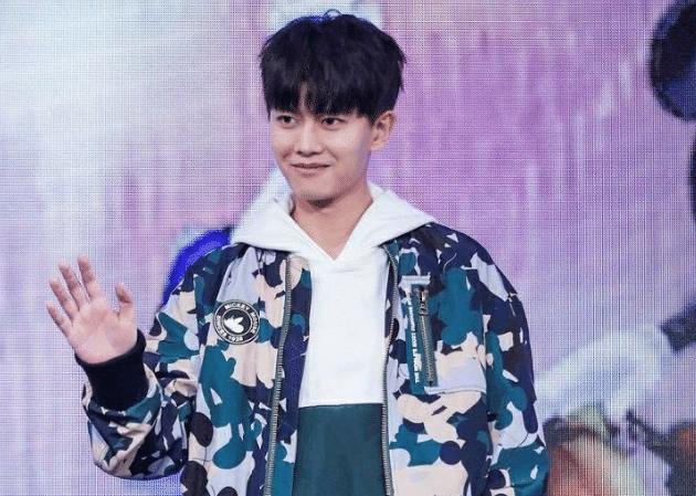 任嘉伦聂欢最新动态,城市生活的温馨日常