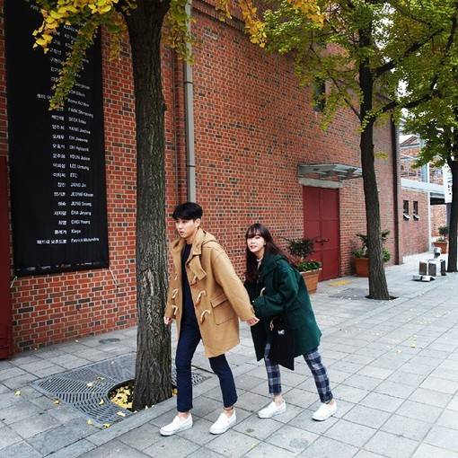 韩系情头最新精选,小巷深处的浪漫邂逅