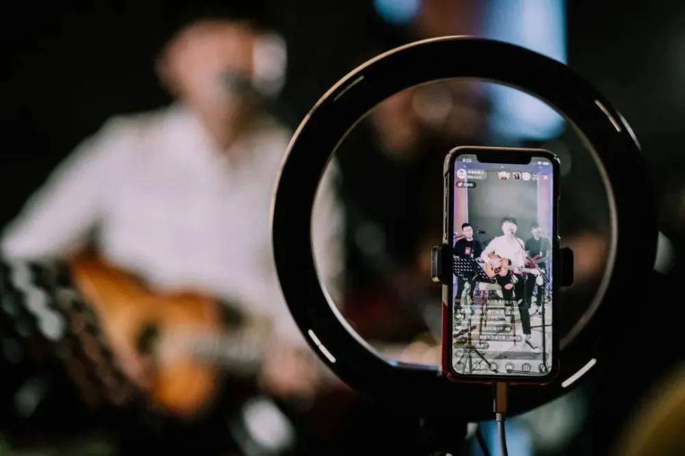 环视直播最新版,深度解析功能、优劣及未来展望