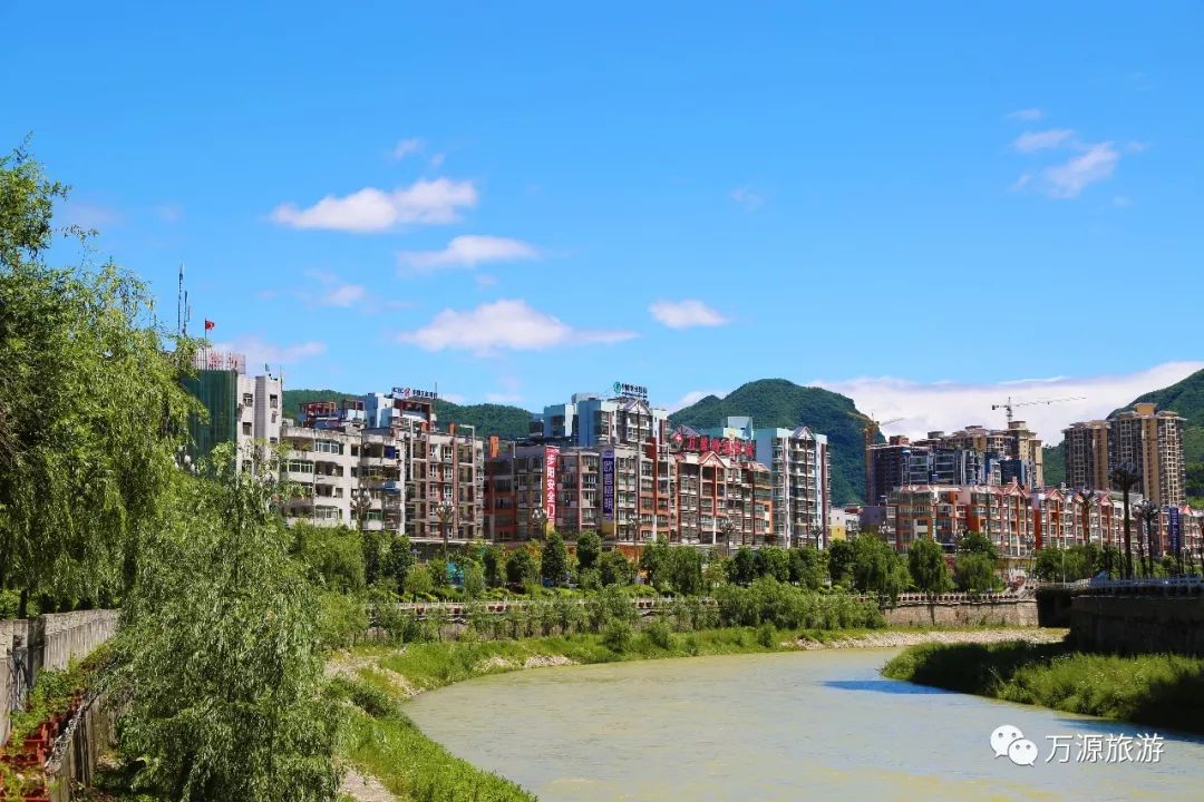 万源市最新动态,城市生活的温馨日常