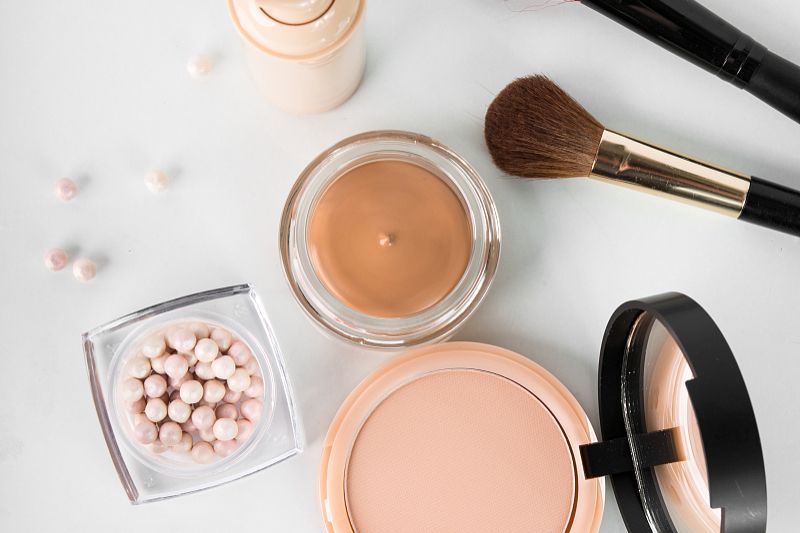 NARS粉饼最新款揭秘,小巷深处的彩妆奥秘