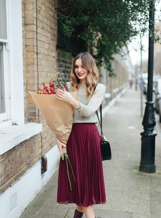 最新款红衫,小巷深处的时尚秘境探索