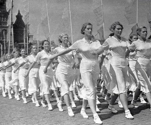 中国最新男女比例,一段温馨的日常故事开启视窗