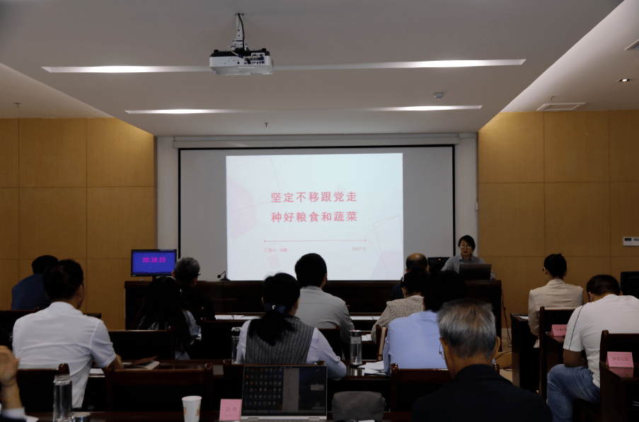 乔良最新聚焦深度探讨,聚焦要点,深度解析