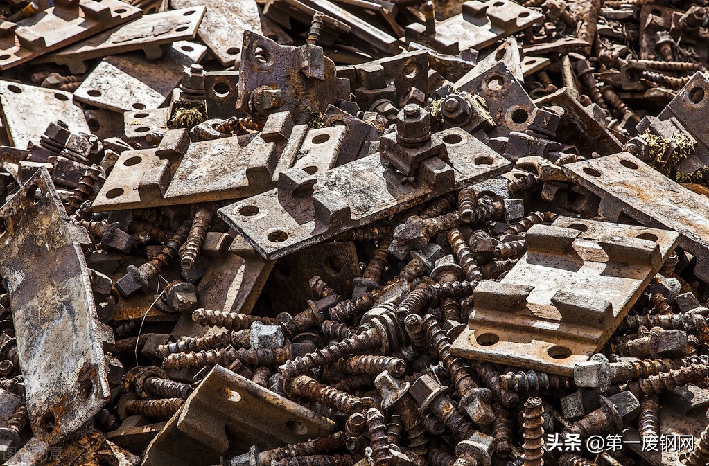 今日废钢最新价格背后的温情故事揭秘