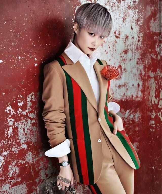 李宇春最新图片,音乐与时尚跨界传奇风采展现!