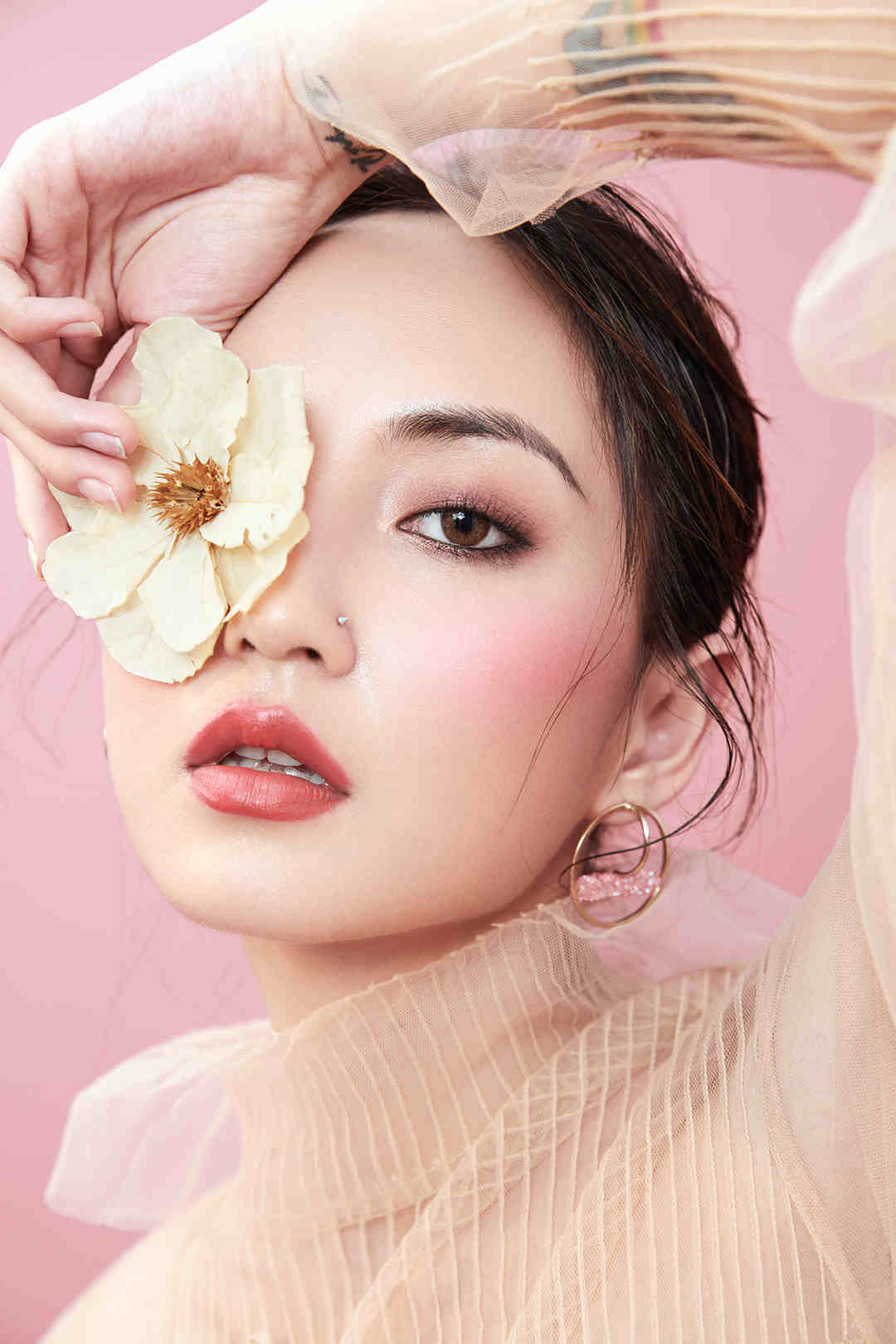 时尚潮流与摄影艺术的完美融合,最新写真图片欣赏