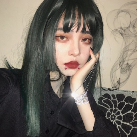 2017女生高冷风格头像,独立魅力的时尚潮流之选