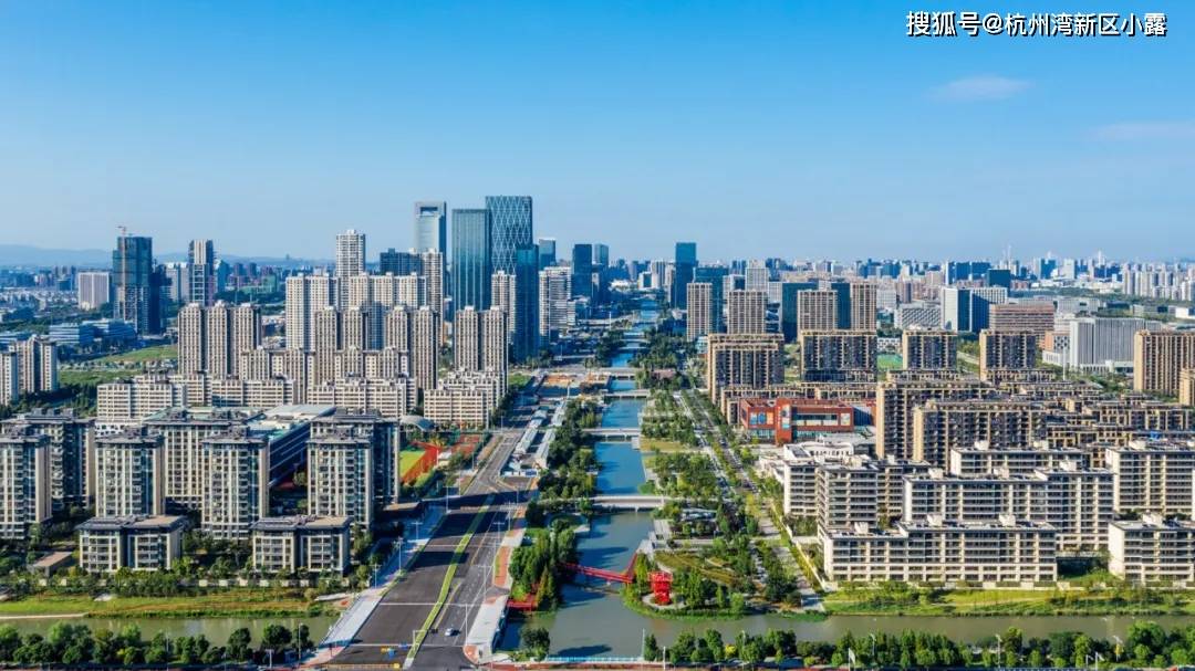 特步最新代言人揭晓,励志力量与变化之美的完美结合