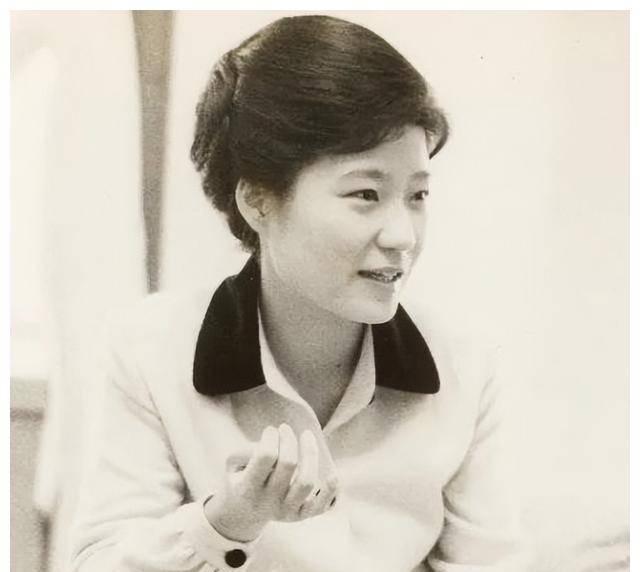 朴槿惠总统最新动态,多维度审视与反思