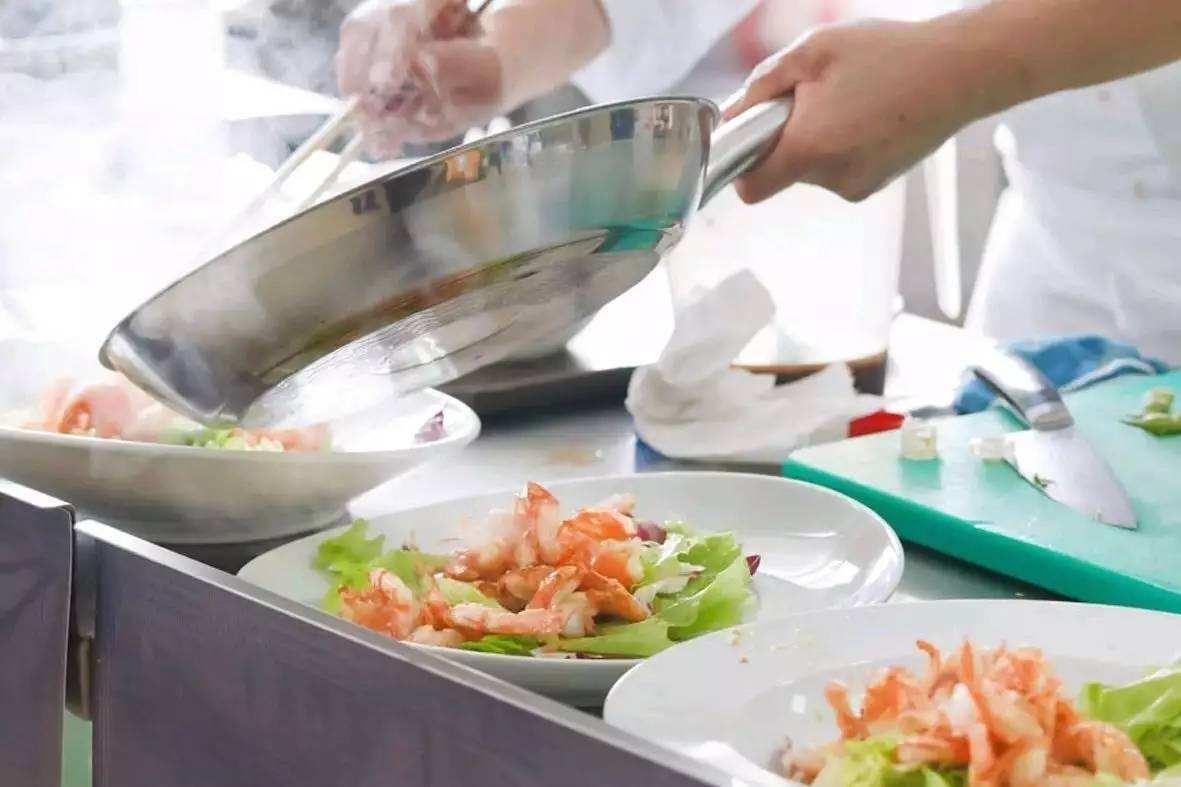 铜梁厨师招聘网最新招聘启事,小巷美食秘境寻找独特厨师!