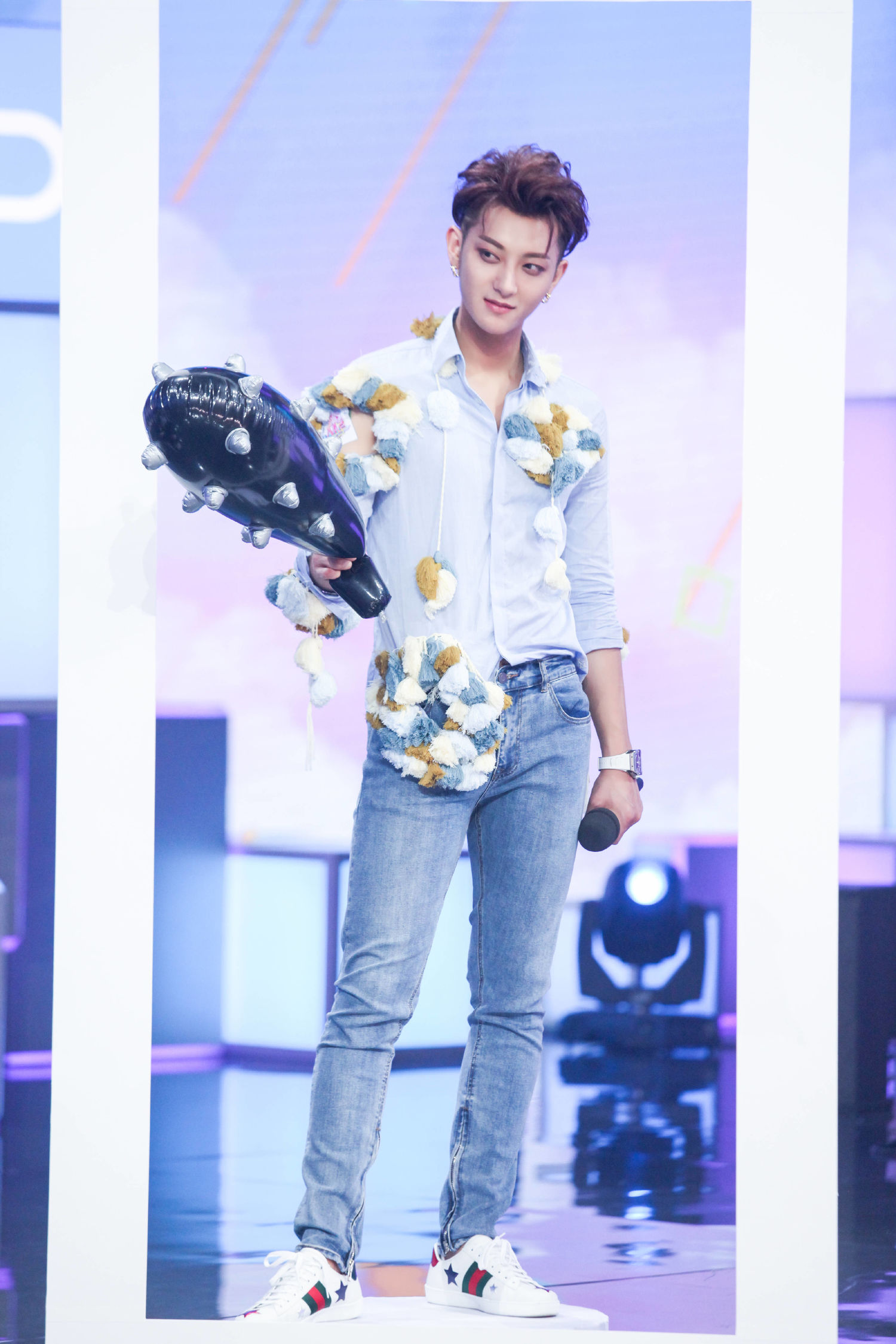 黄子韬参与最新快乐大本营全方位指南