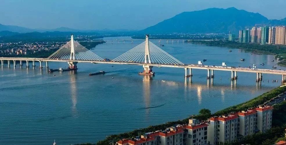 清远伦洲大桥最新动态与论述摘要