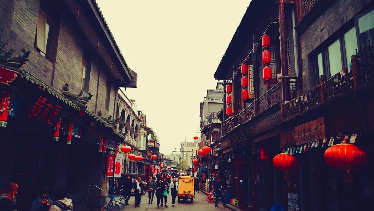 以太坊最新价格动态与小巷深处的特色小店探秘